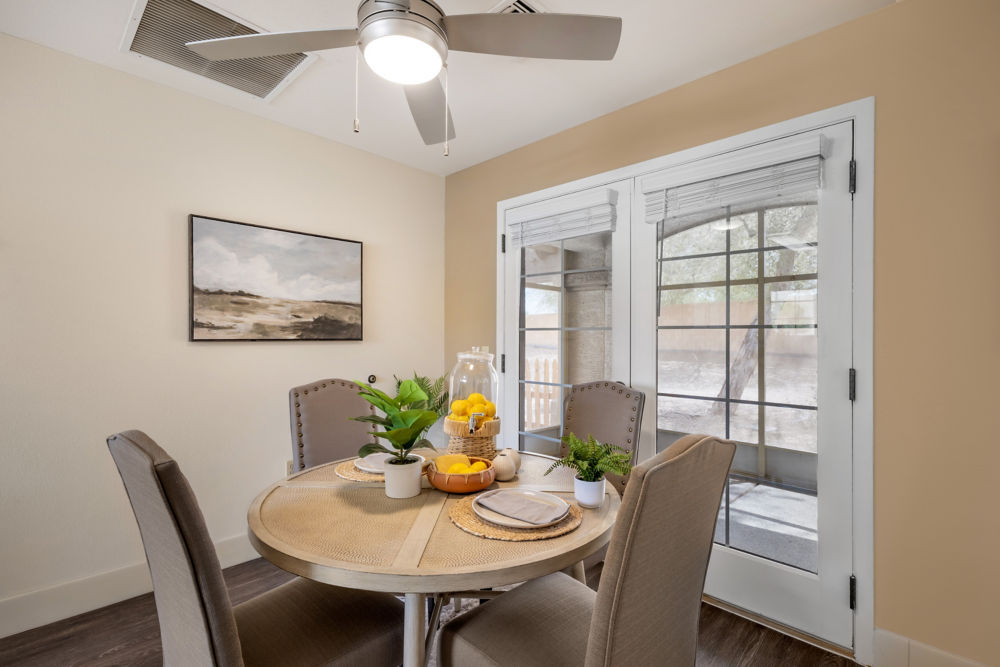 Independent Living Villa Dining Room