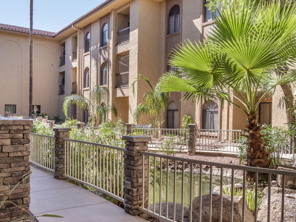 Brookdale Central Paradise Valley Courtyard