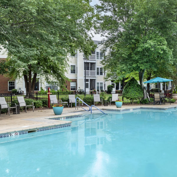 Brookdale Chambrel Williamsburg Pool