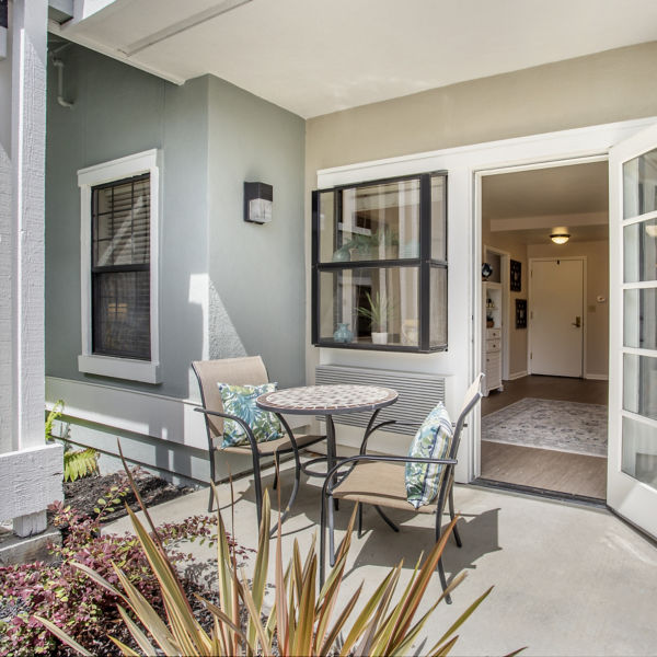 Brookdale Diablo Lodge Apartment Balcony