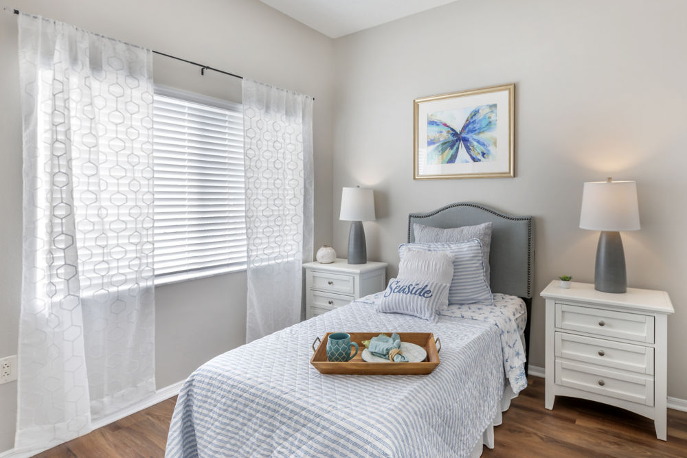 Fort Meyers Cypress Lake Apartment Bedroom