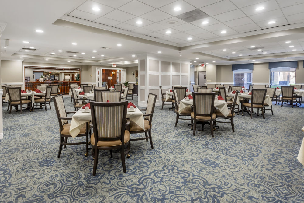 Hawthorne Lakes Dining Room