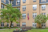 Kenmore Ny Courtyard