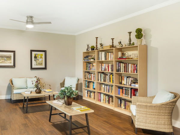 Brookdale Lake Highlands Community Living Room