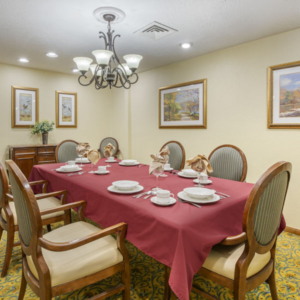 Brookdale Montrose Private Dining Room