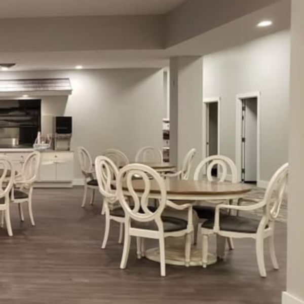 Brookdale Porches Dining