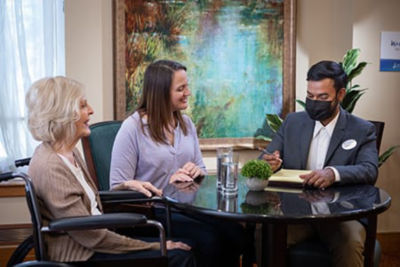 Sales Associate meeting with family