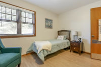 Sun Prarie Apartment Bedroom