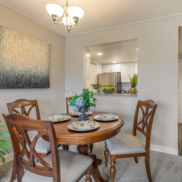 Brookdale University Park Co Apartment Dining Room