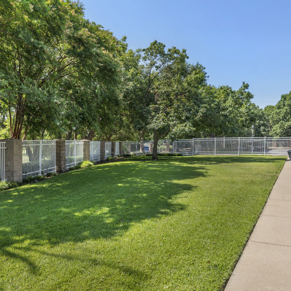 Brookdale White Rock Walkway