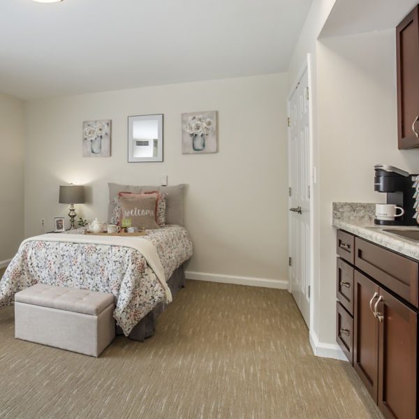 Brookdale Woodward Estates Apartment Bedroom