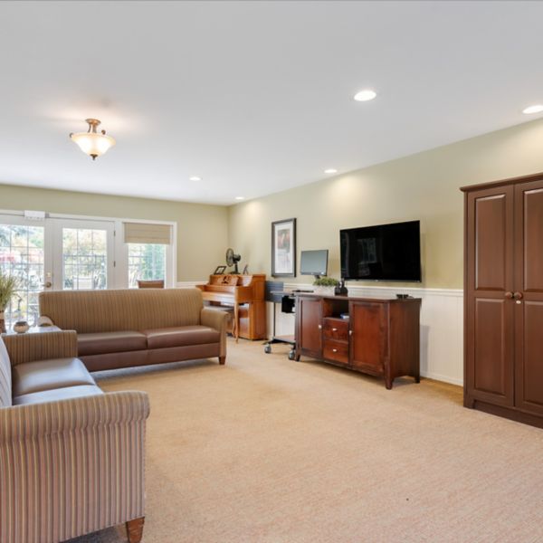 Brookdale Brookfield Capital Dr Common Area