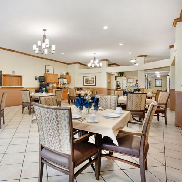 Brookdale Buck Creek Community Dining Room