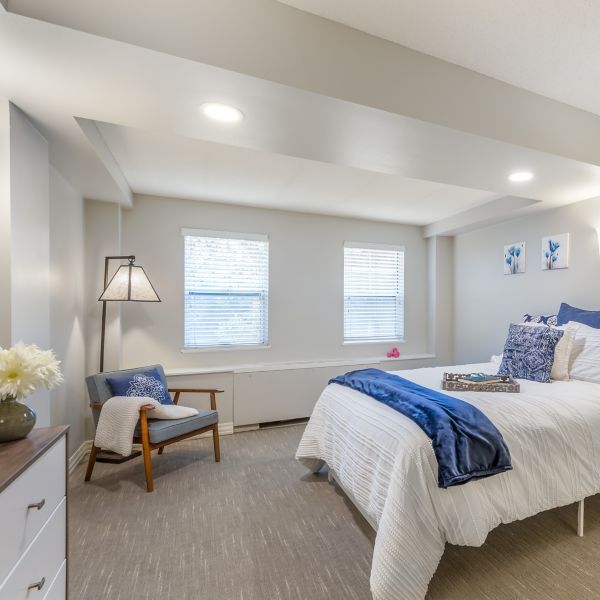 Brookdale University Park Co Apartment Bedroom